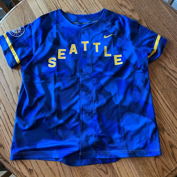 camo mariners jersey